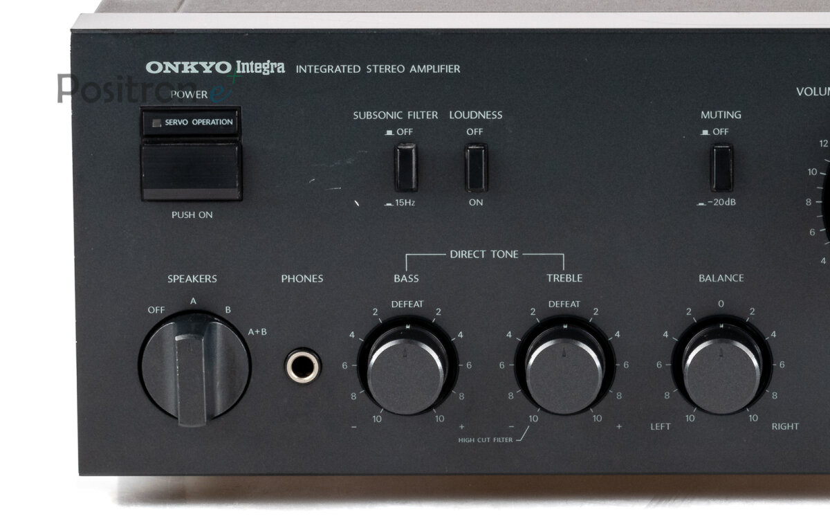 onkyo-a-8250-verstaerker-b~2.jpg