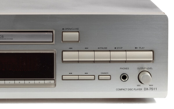 onkyo-dx-7511-cd-player-c~3.jpg