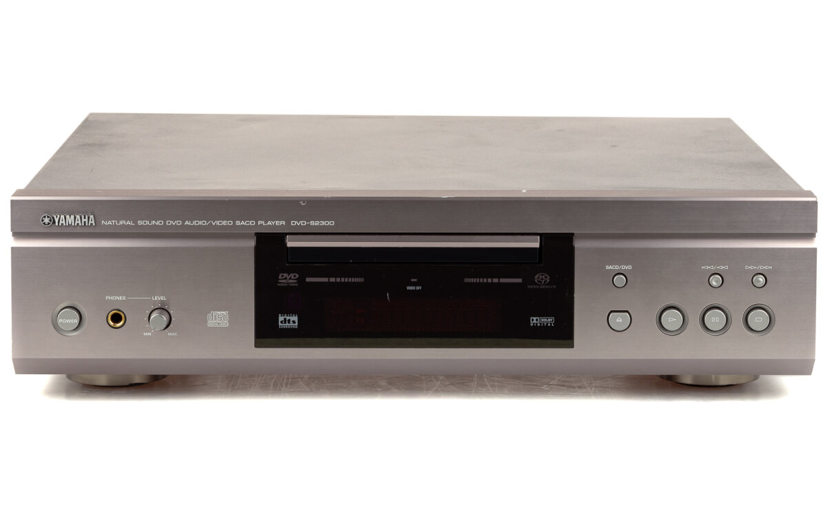 Buy Yamaha DVD-S2300 SACD DVD Player fully maintained, 369,00 €