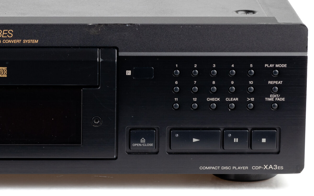 Buy Sony CDP-Xa3es CD Player completely waited, 329,00 €