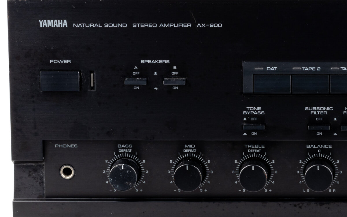 Buy refurbished Yamaha AX-900 amplifier, 499,00 €